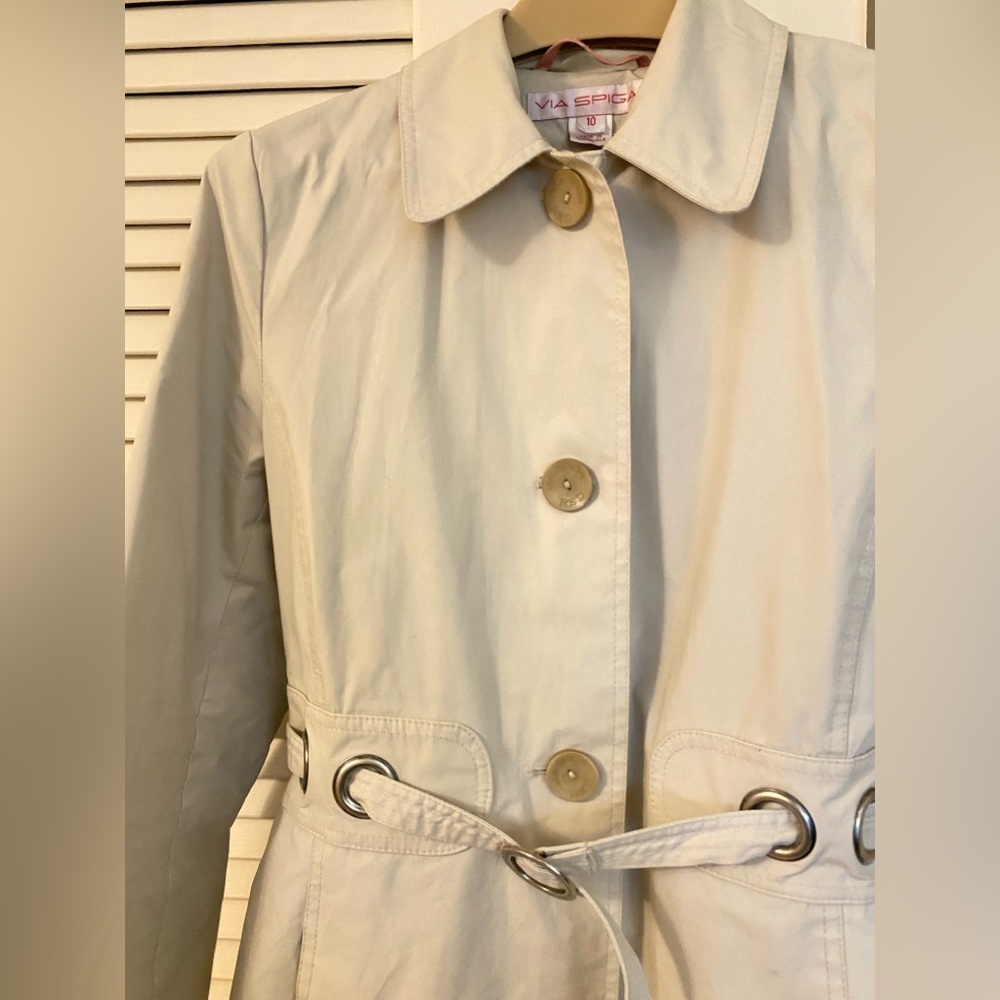 Via Spiga Light Cream Trench Coat with Waist Tie - Picture 3 of 7